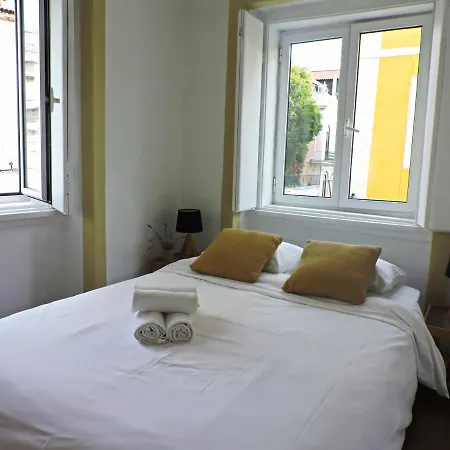 Appartement New Charming Flat - Center Lissabon
