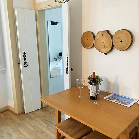 Apartment New Charming Flat - Center